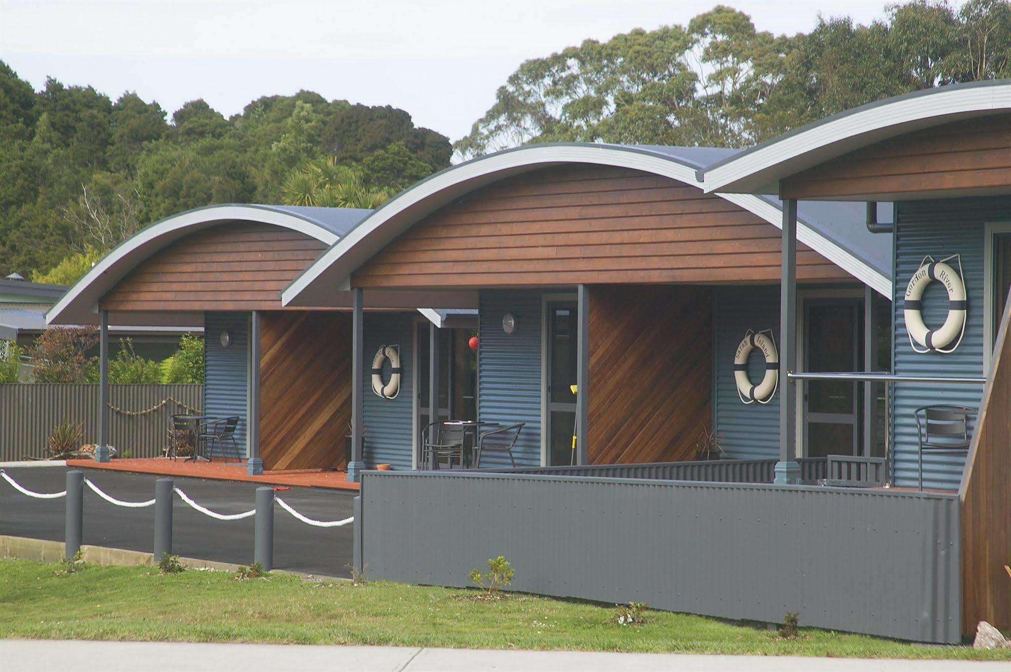 Strahan Bungalows Exterior foto