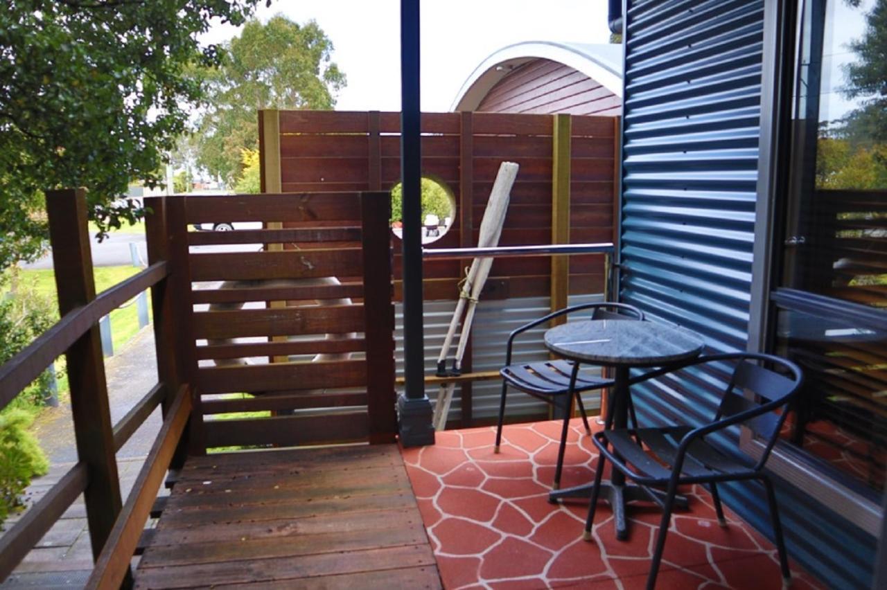 Strahan Bungalows Exterior foto